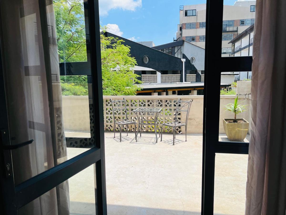 City Living Apartment 119 - Washer, 4K Tv, Fast Wifi, & Sunny Balcony ヨハネスブルグ エクステリア 写真